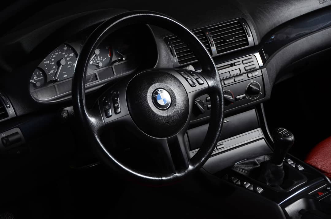 2001 BMW 3 Series 325Ci — photo 20