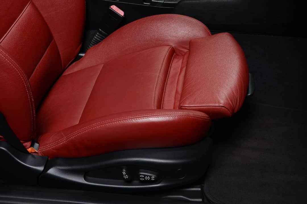 2001 BMW 3 Series 325Ci — photo 31
