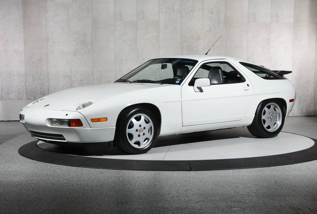 1991 Porsche 928 GT — photo 12