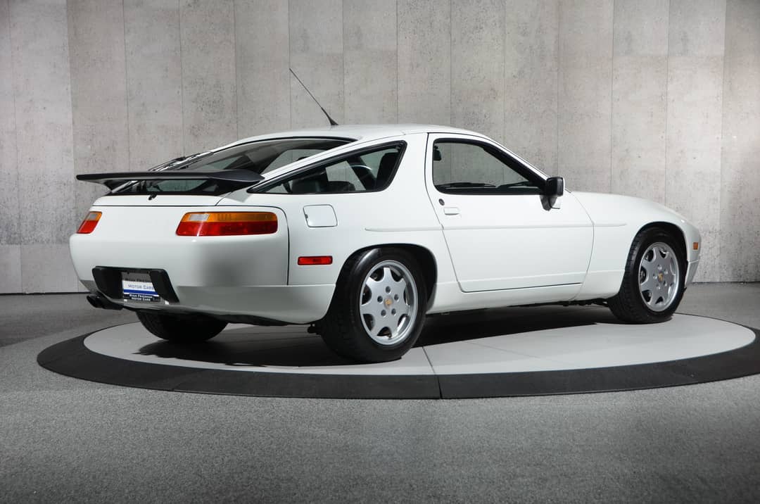 1991 Porsche 928 GT — photo 13