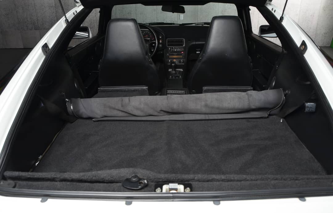 1991 Porsche 928 GT — photo 17