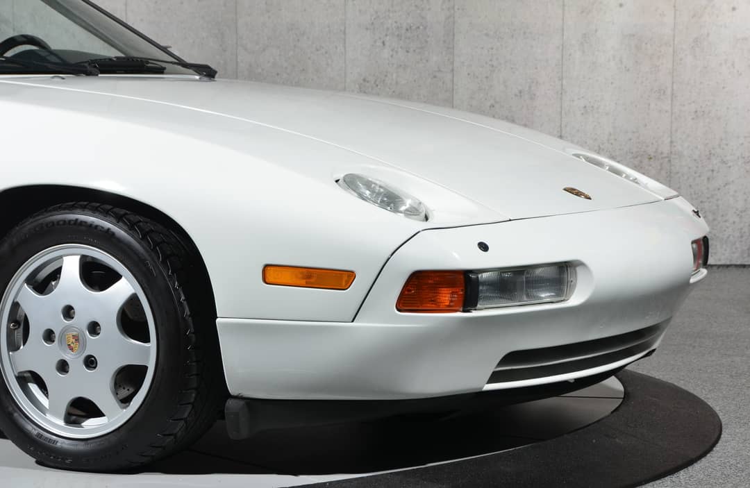 1991 Porsche 928 GT — photo 3