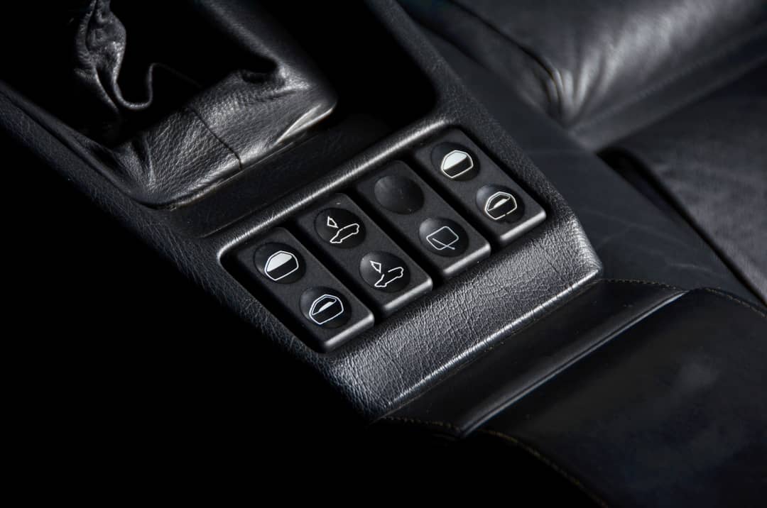 1991 Porsche 928 GT — photo 35