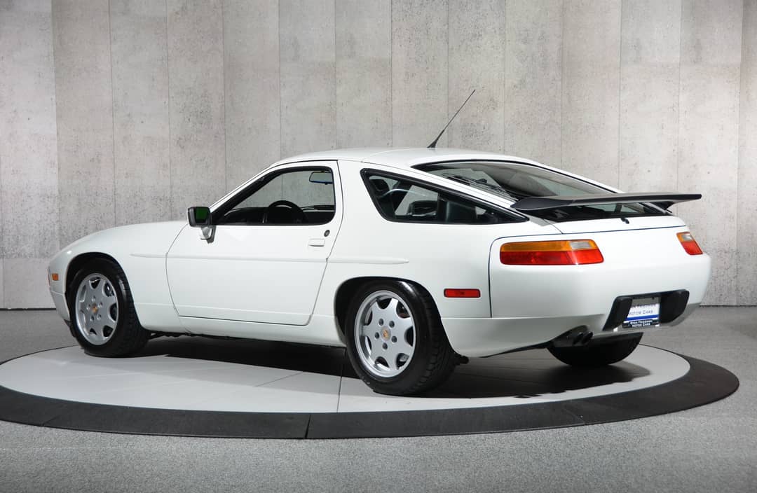 1991 Porsche 928 GT — photo 6