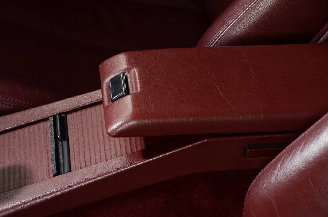 1990 Mercedes-Benz 300-Class 300 SL — photo 31