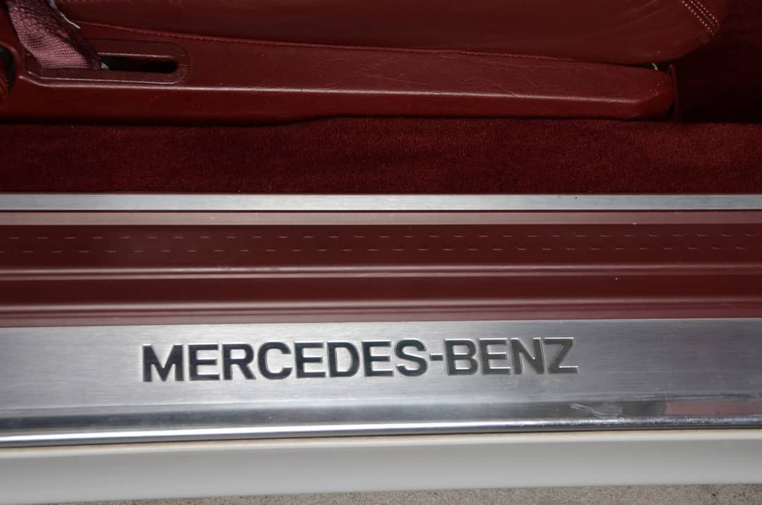 1990 Mercedes-Benz 300-Class 300 SL — photo 35