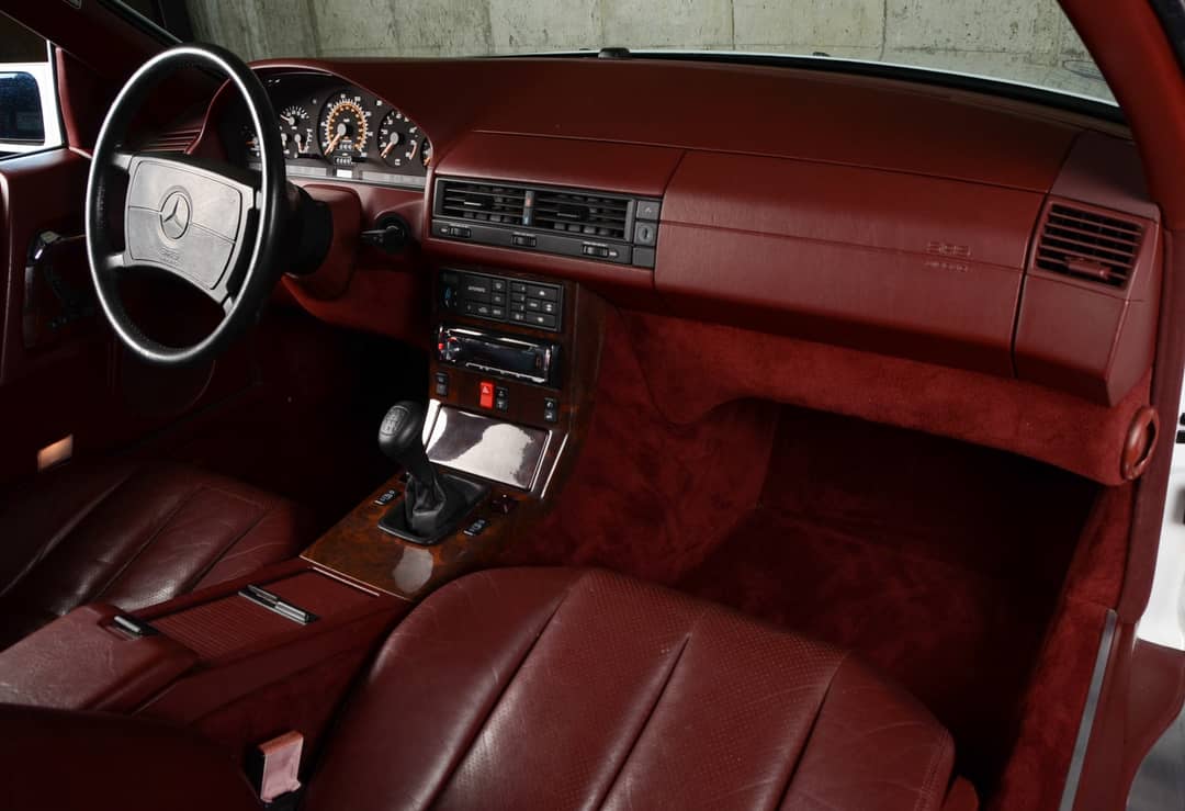 1990 Mercedes-Benz 300-Class 300 SL — photo 37