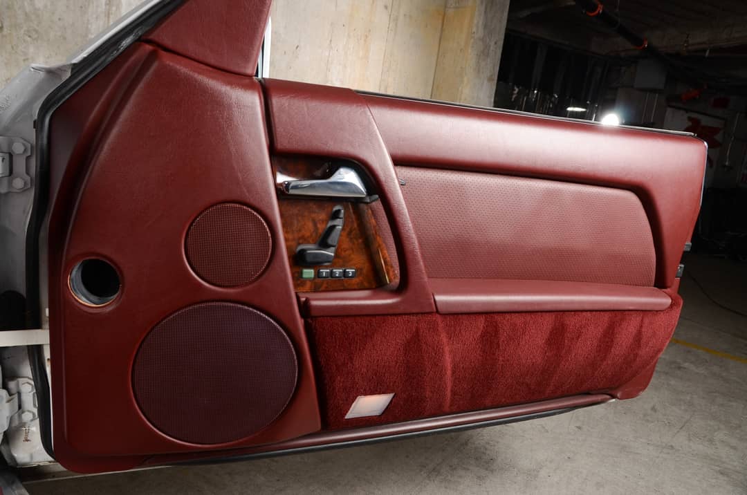 1990 Mercedes-Benz 300-Class 300 SL — photo 38