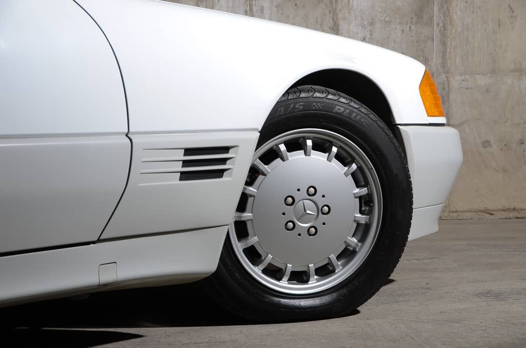 1990 Mercedes-Benz 300-Class 300 SL — photo 5