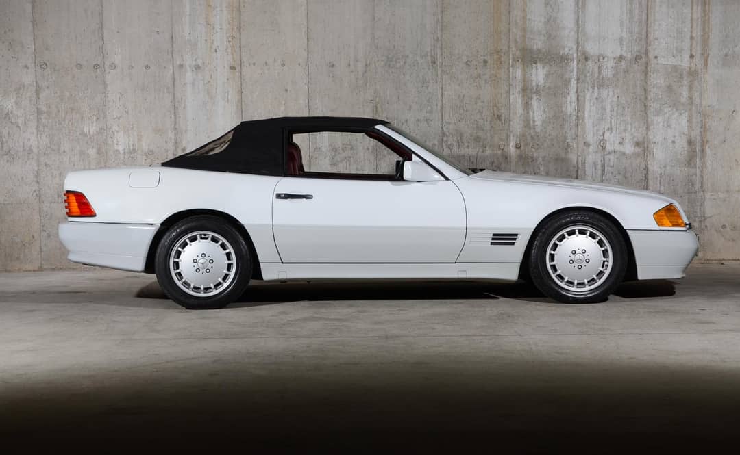 1990 Mercedes-Benz 300-Class 300 SL — photo 41