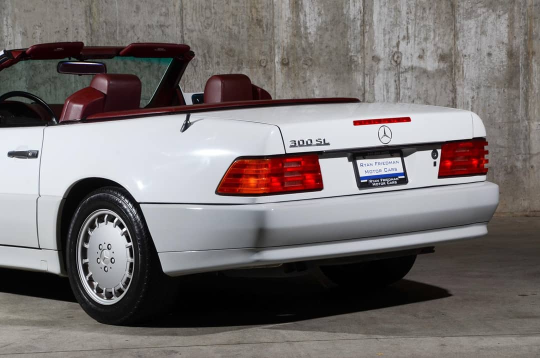 1990 Mercedes-Benz 300-Class 300 SL — photo 59