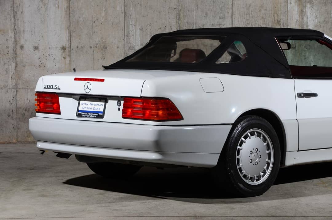 1990 Mercedes-Benz 300-Class 300 SL — photo 63