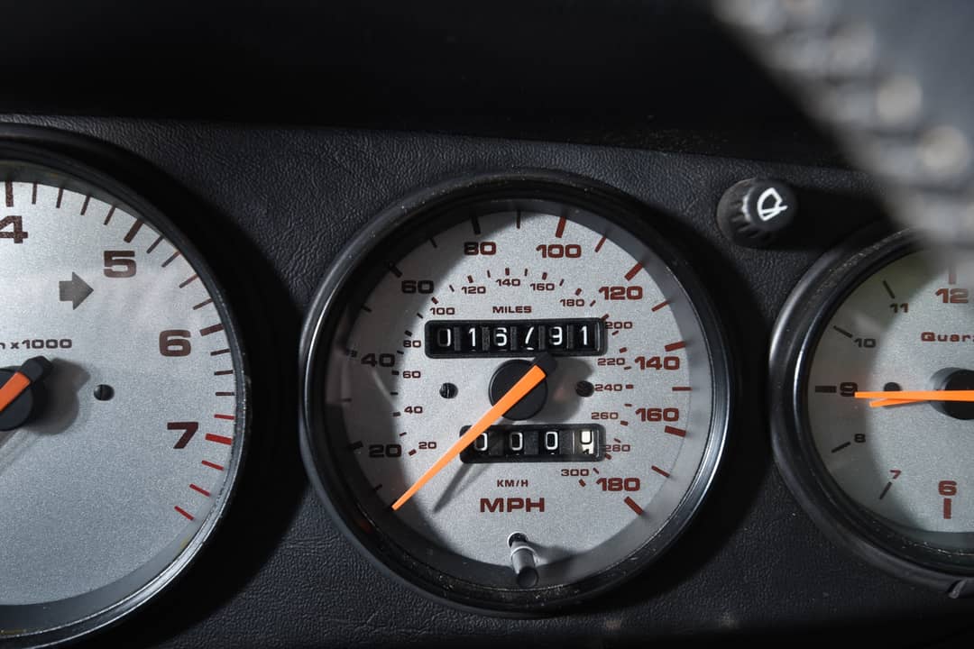 1990 Porsche 911 Carrera — photo 31