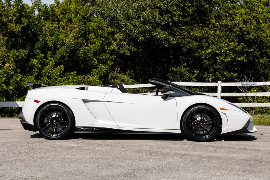 2011 Lamborghini Gallardo LP 570-4 Spyder Performante — photo 11