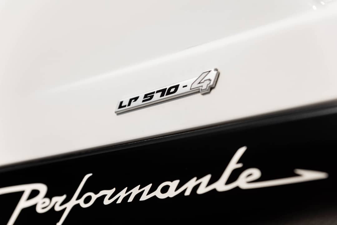 2011 Lamborghini Gallardo LP 570-4 Spyder Performante — photo 24