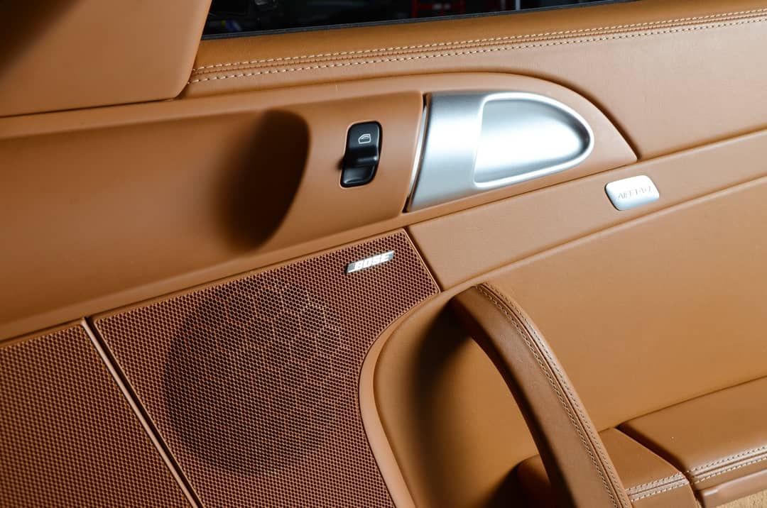 2010 Porsche 911 Turbo — photo 34
