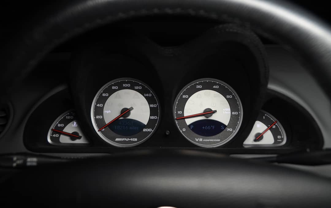 2004 Mercedes-Benz SL-Class SL 55 AMG — photo 27