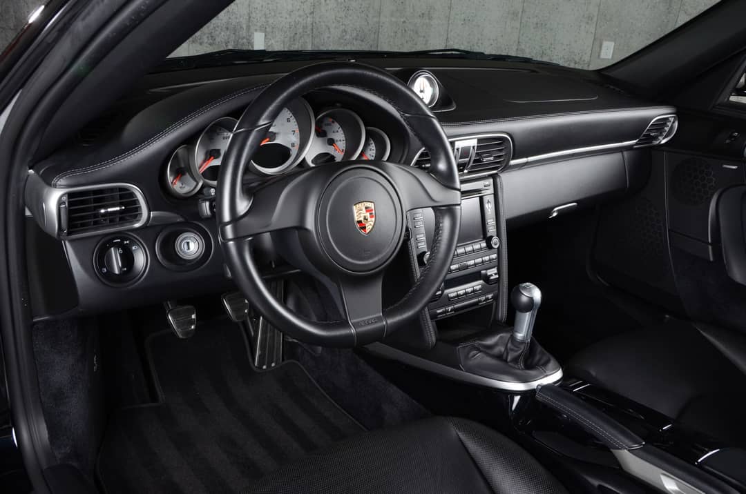 2011 Porsche 911 Turbo — photo 11