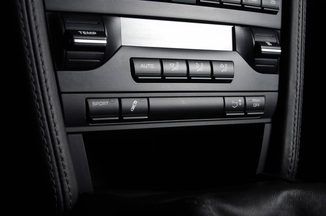 2011 Porsche 911 Turbo — photo 22