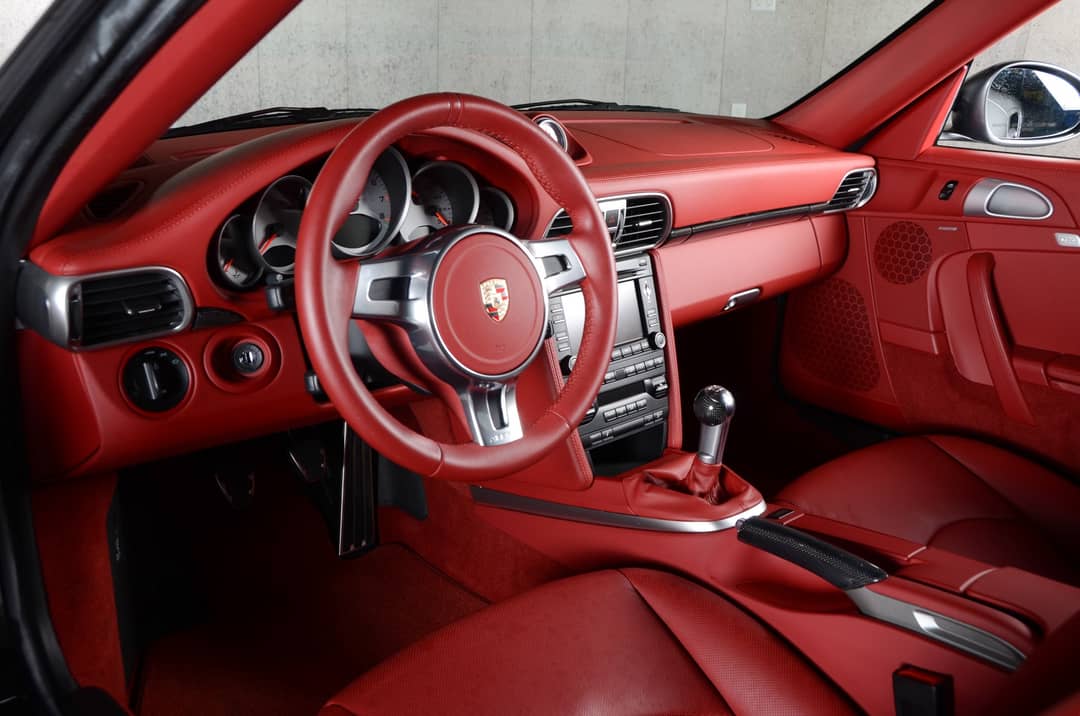 2013 Porsche 911 Turbo — photo 11