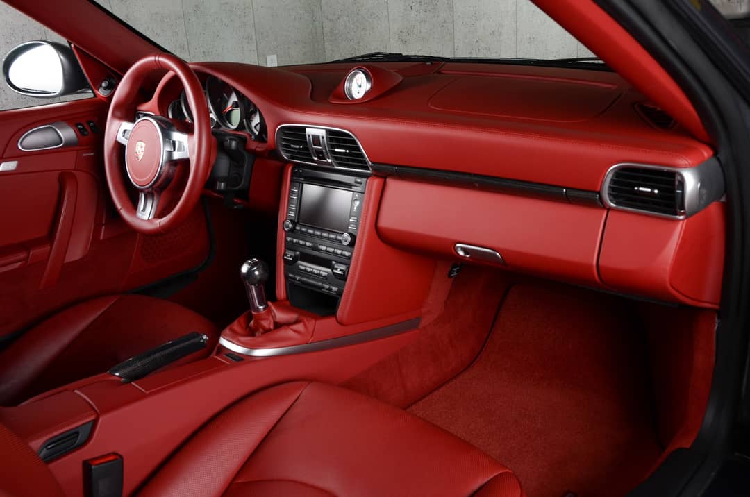 2013 Porsche 911 Turbo — photo 28