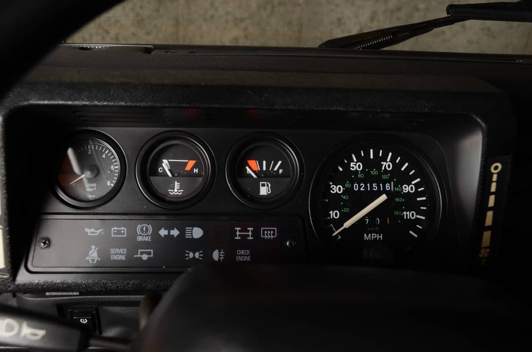 1995 Land Rover Defender 90 — photo 32