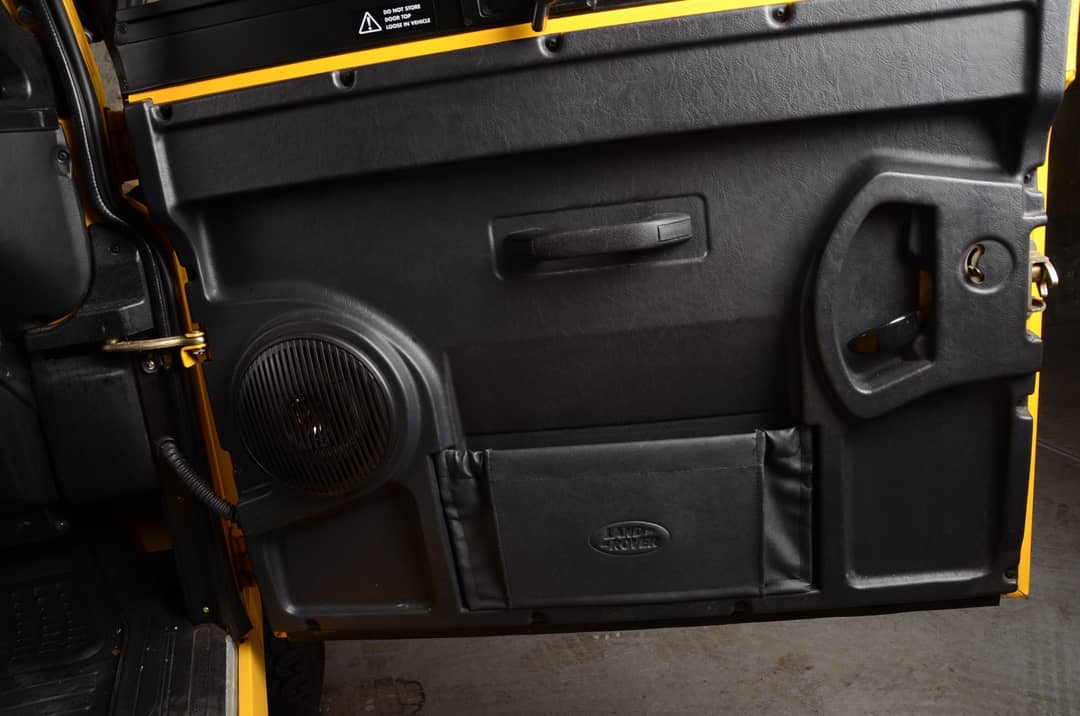 1995 Land Rover Defender 90 — photo 37