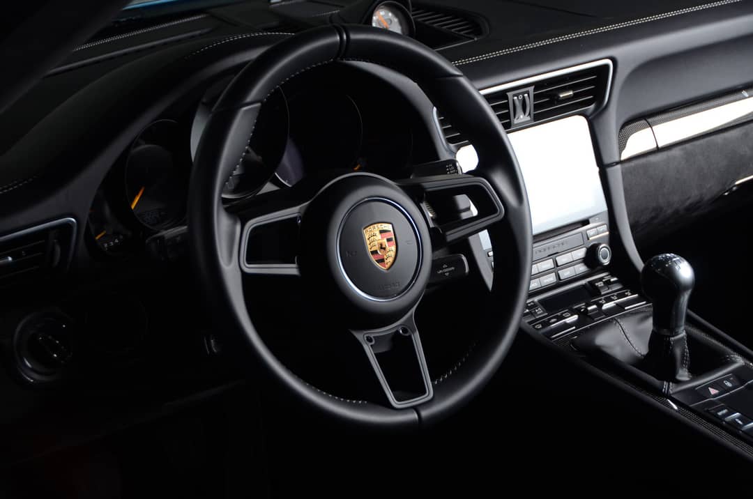 2018 Porsche 911 GT3 — photo 19
