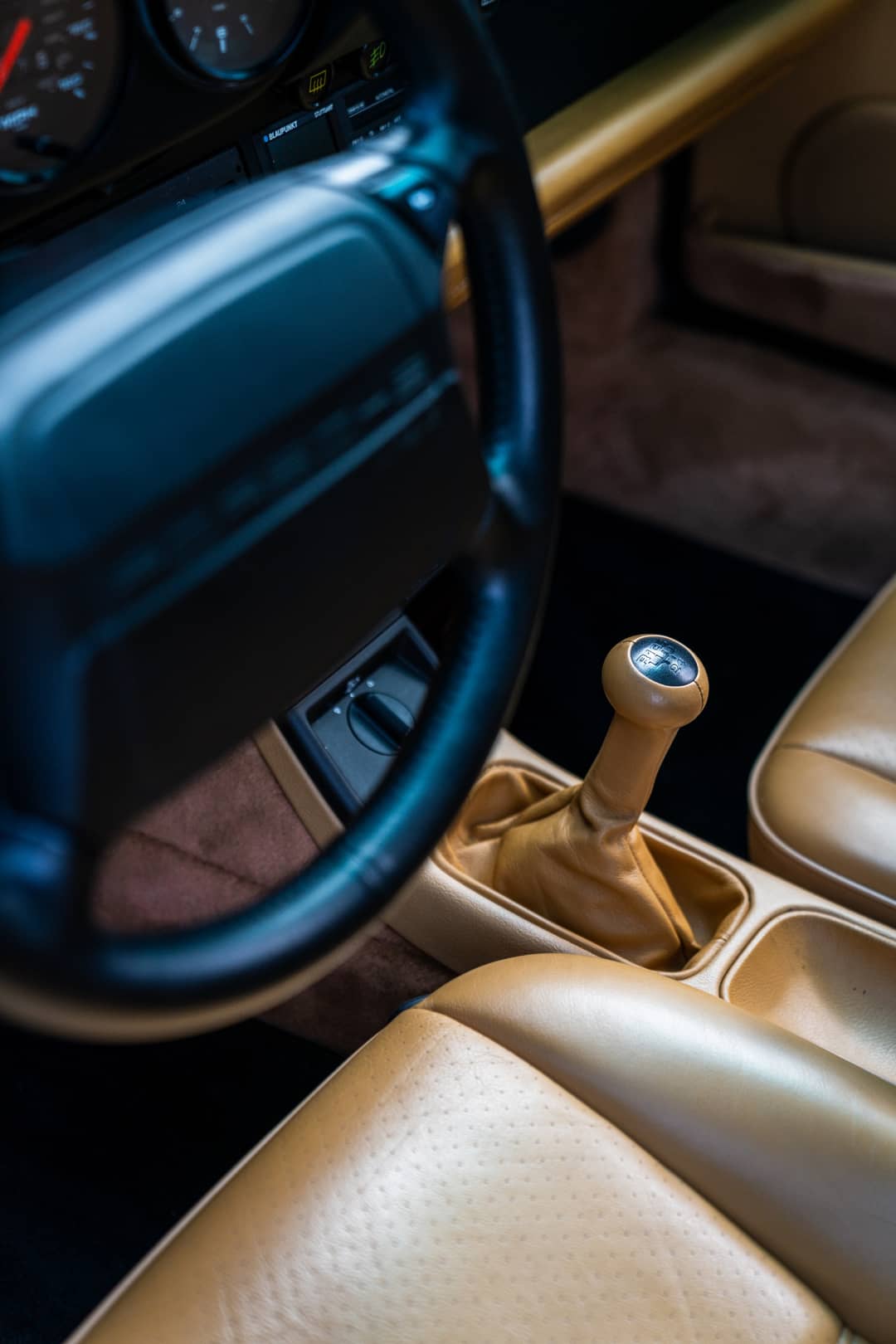 1992 Porsche 911 Carrera 2 — photo 7