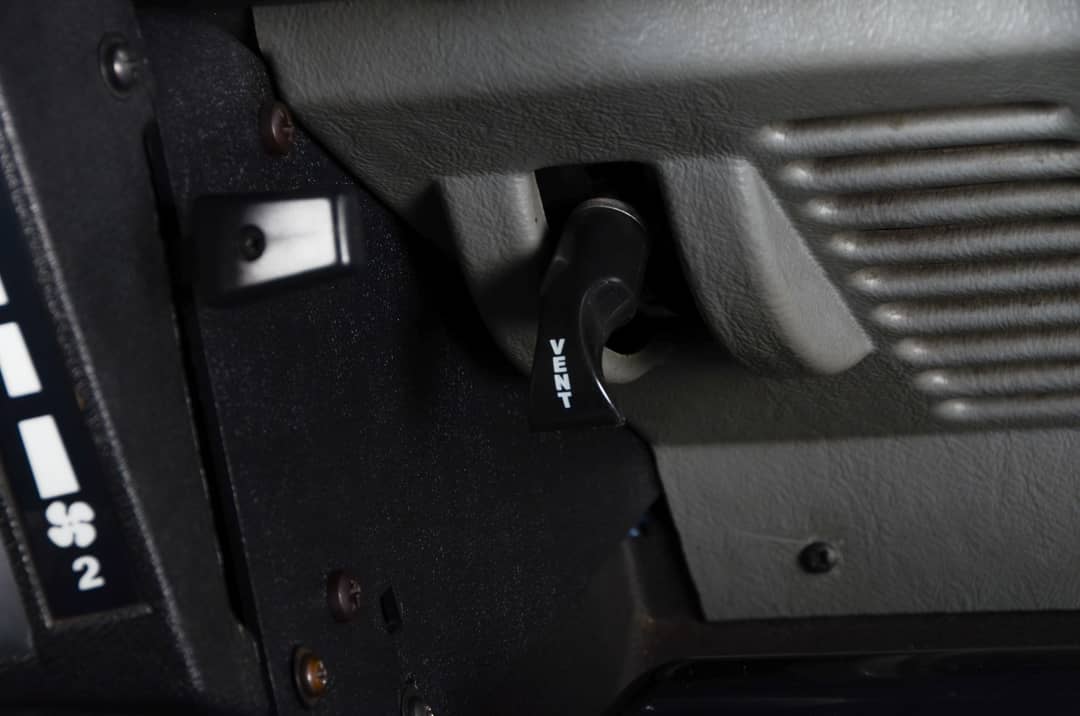 1994 Land Rover Defender 90 NAS — photo 31