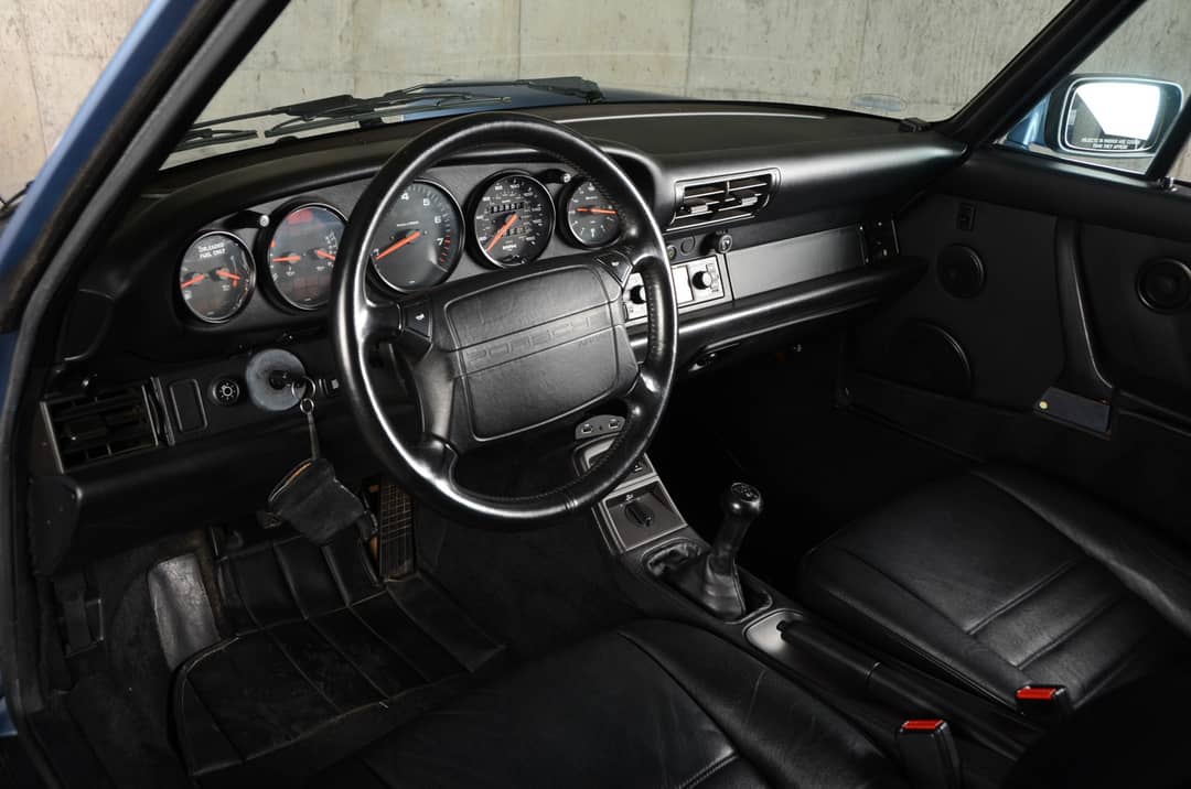 1991 Porsche 911 Carrera 2 — photo 17