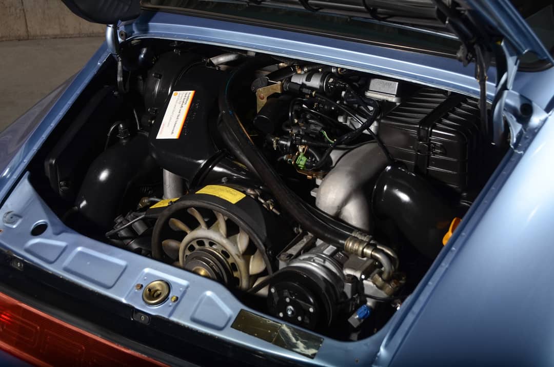 1991 Porsche 911 Carrera 2 — photo 8