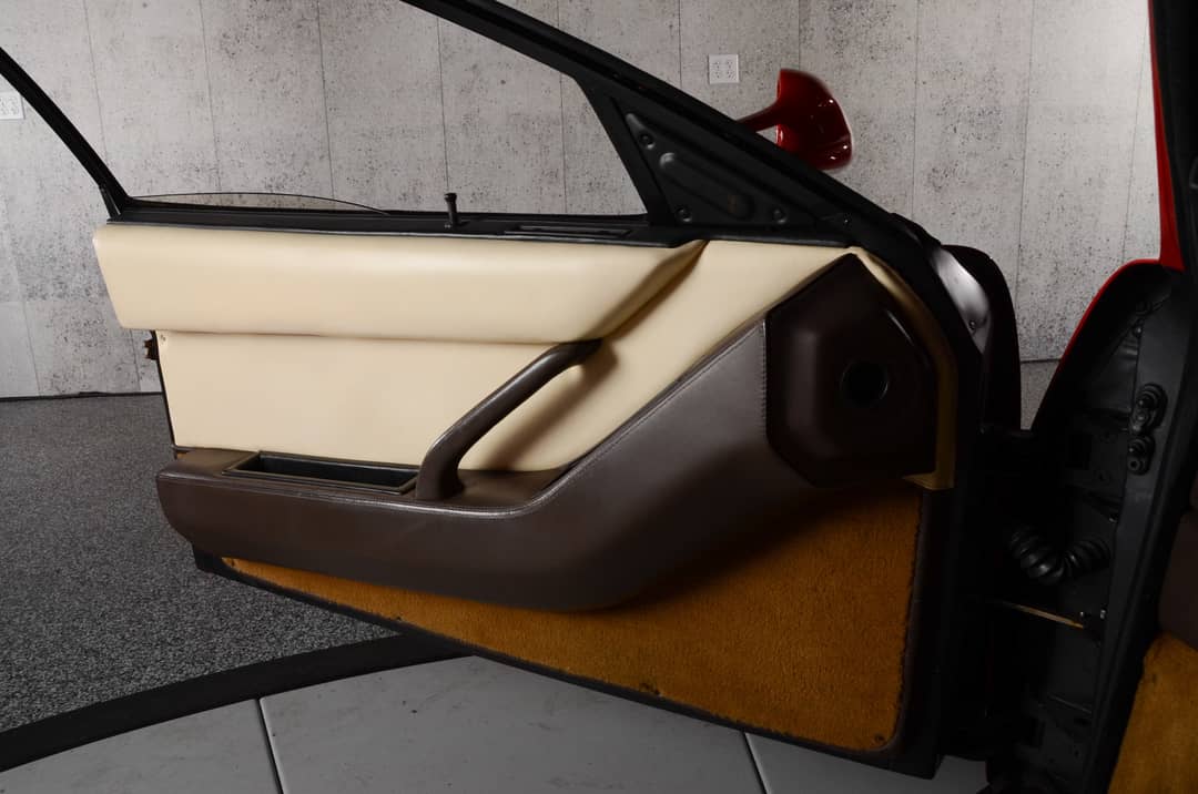 1988 Ferrari Testarossa — photo 25