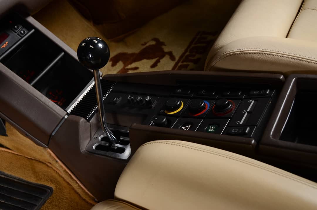 1988 Ferrari Testarossa — photo 32