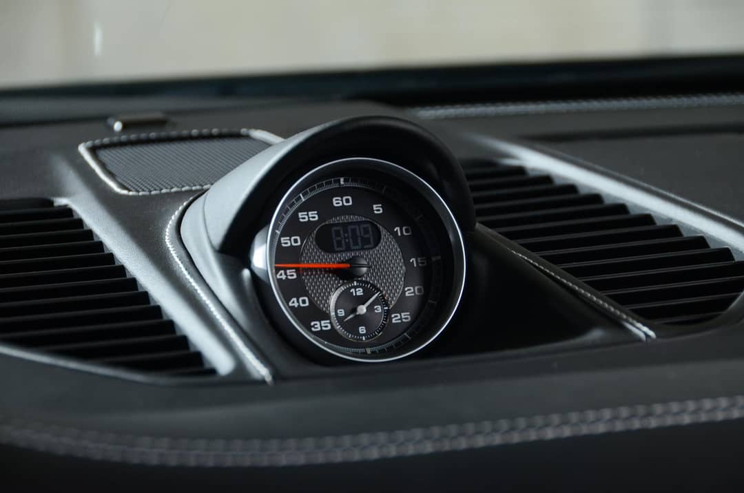 2018 Porsche 911 Carrera GTS — photo 18