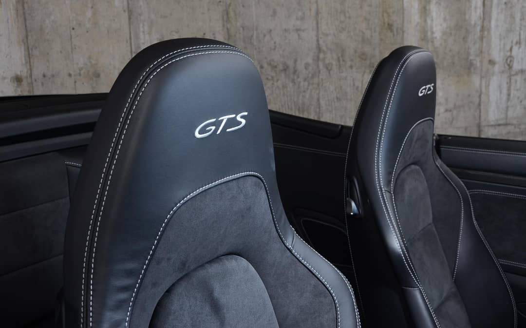 2018 Porsche 911 Carrera GTS — photo 21