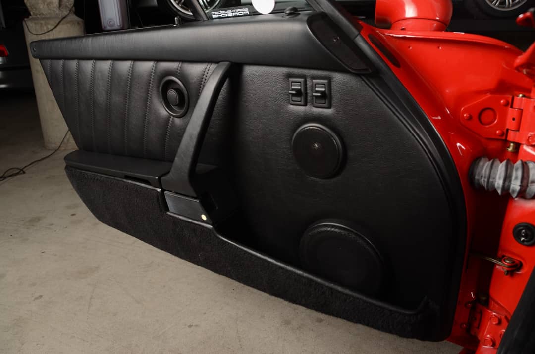 1992 Porsche 911 Carrera 2 — photo 18