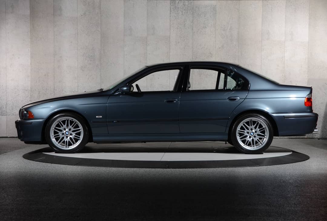 2000 BMW M5 — photo 15