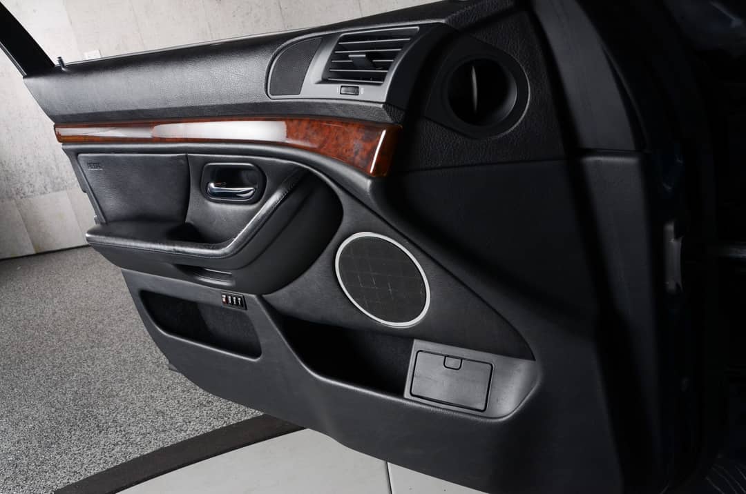 2000 BMW M5 — photo 16