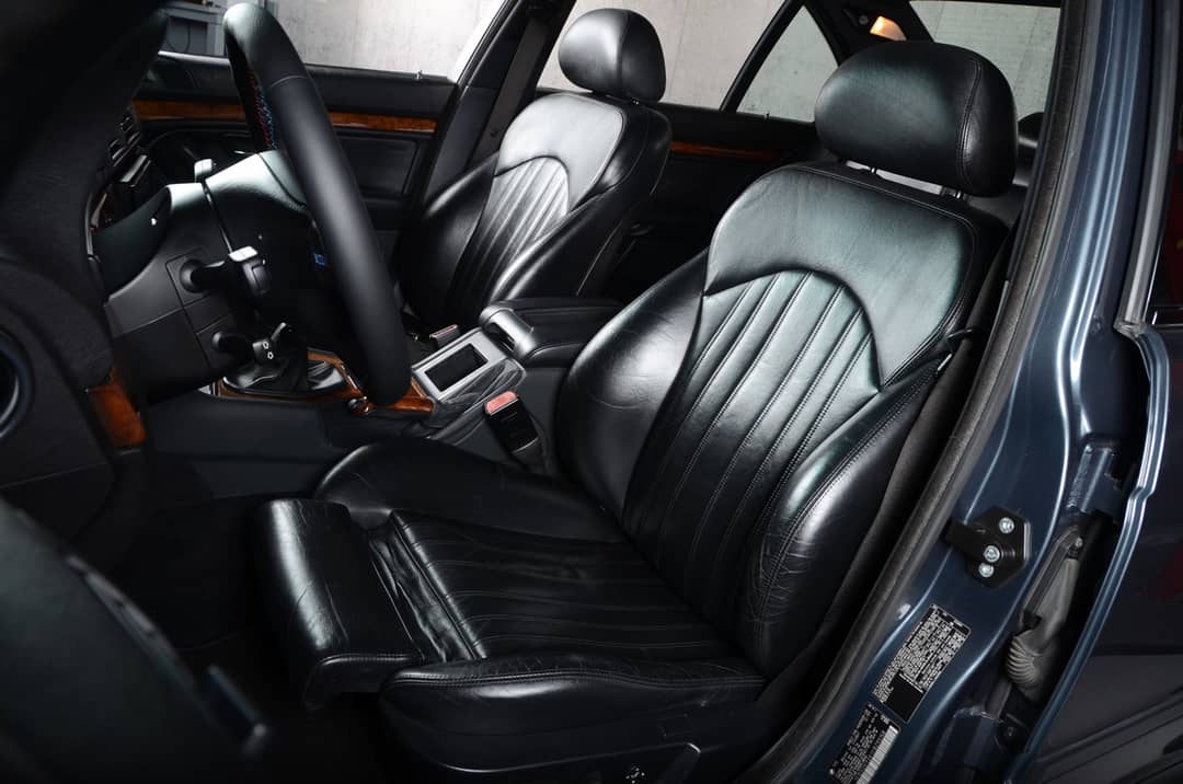 2000 BMW M5 — photo 18