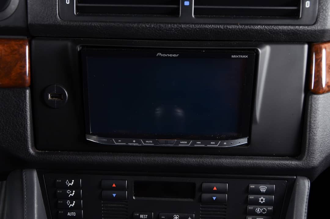 2000 BMW M5 — photo 23