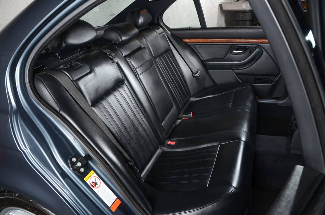 2000 BMW M5 — photo 26