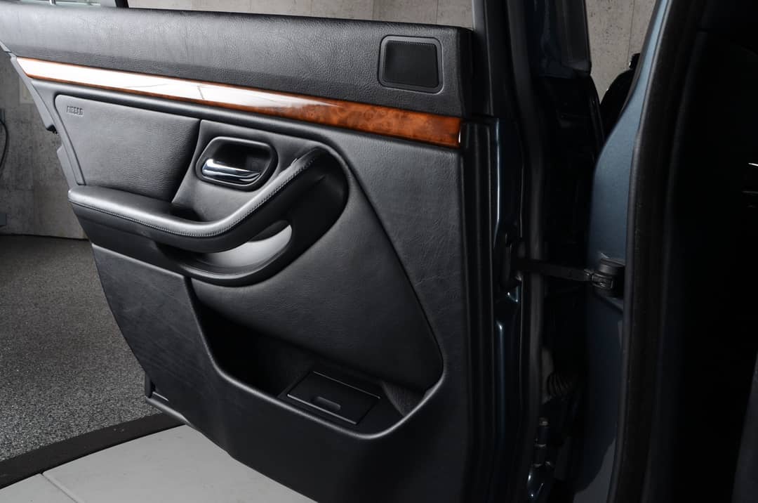 2000 BMW M5 — photo 31