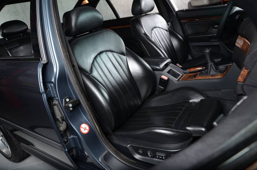 2000 BMW M5 — photo 33