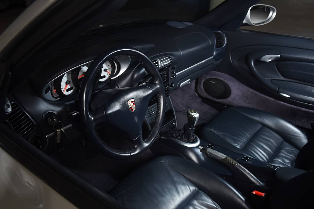 2004 Porsche 911 Carrera 4S — photo 22