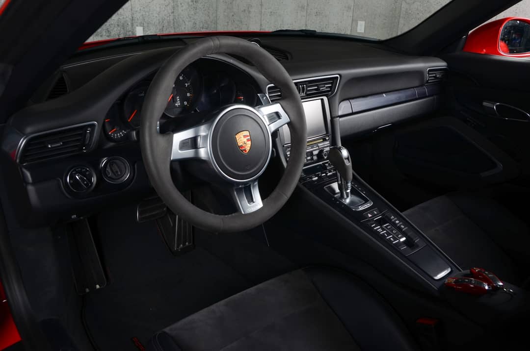 2016 Porsche 911 Carrera GTS — photo 22