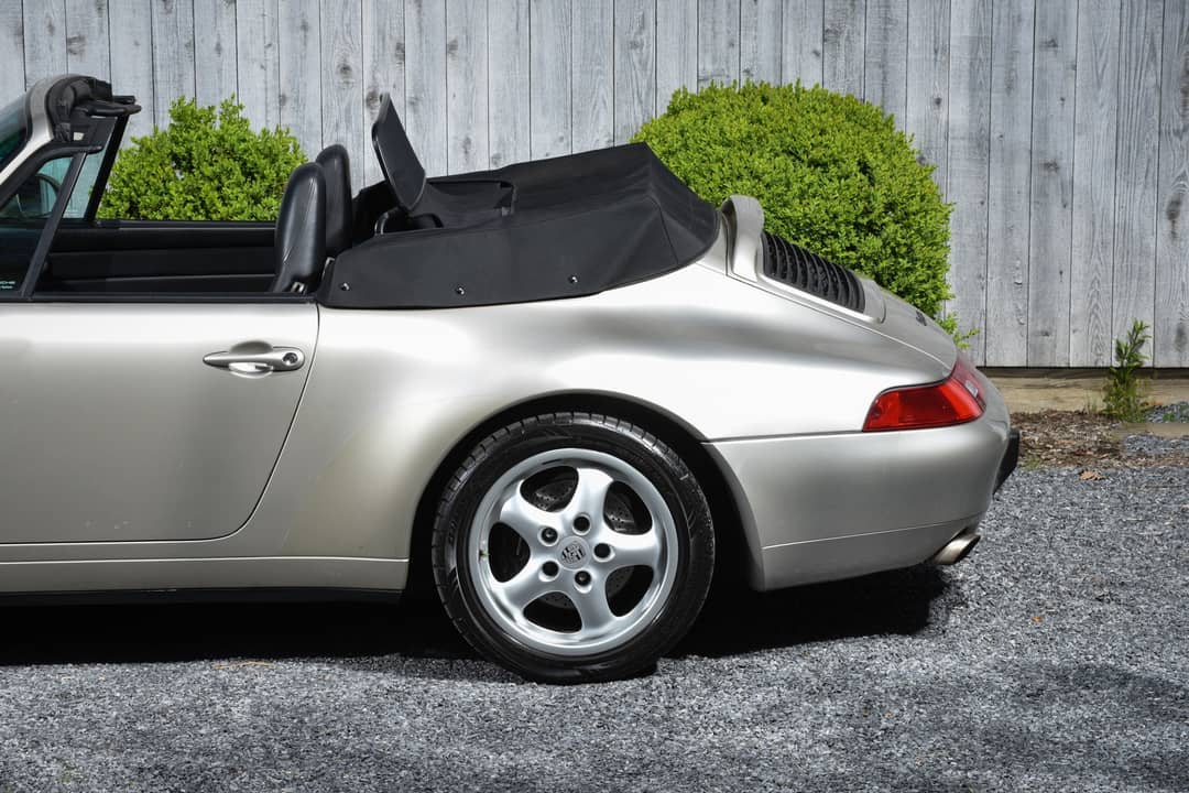 1996 Porsche 993 Carrera 2 — photo 17