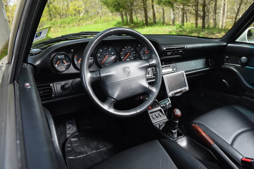 1996 Porsche 993 Carrera 2 — photo 19