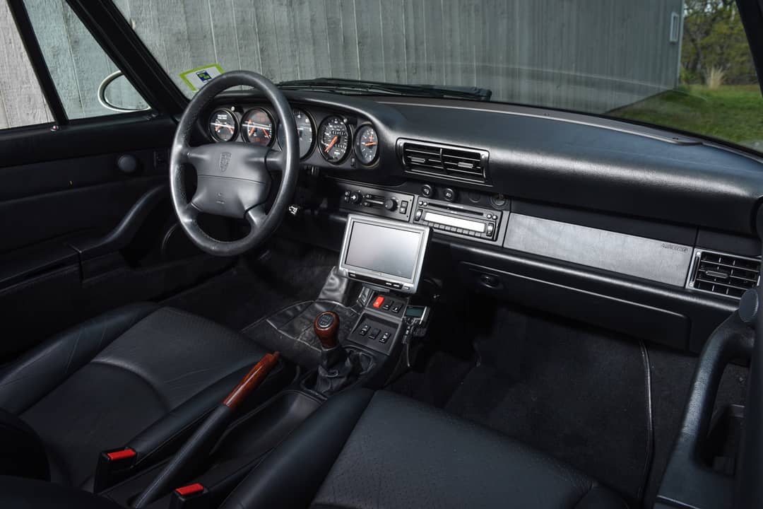1996 Porsche 993 Carrera 2 — photo 23