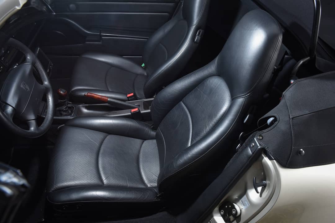 1996 Porsche 993 Carrera 2 — photo 29
